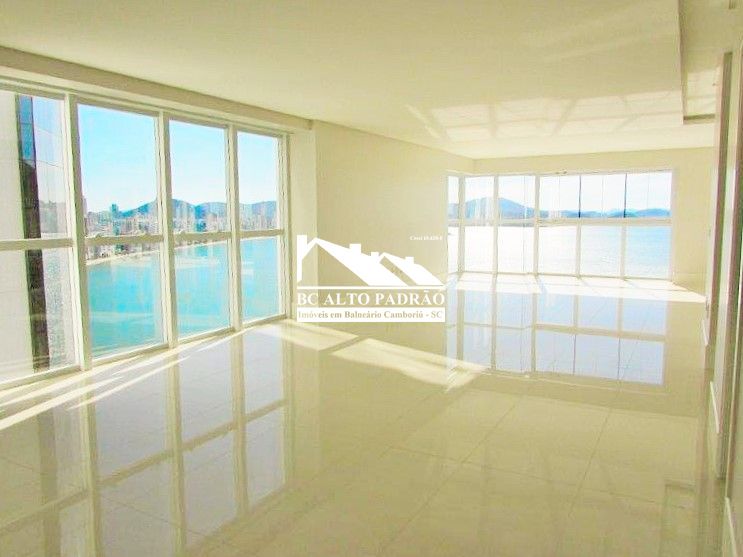 Apartamento à venda com 4 quartos, 237m² - Foto 2