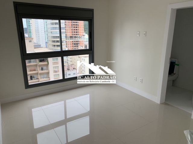 Apartamento à venda com 4 quartos, 182m² - Foto 7