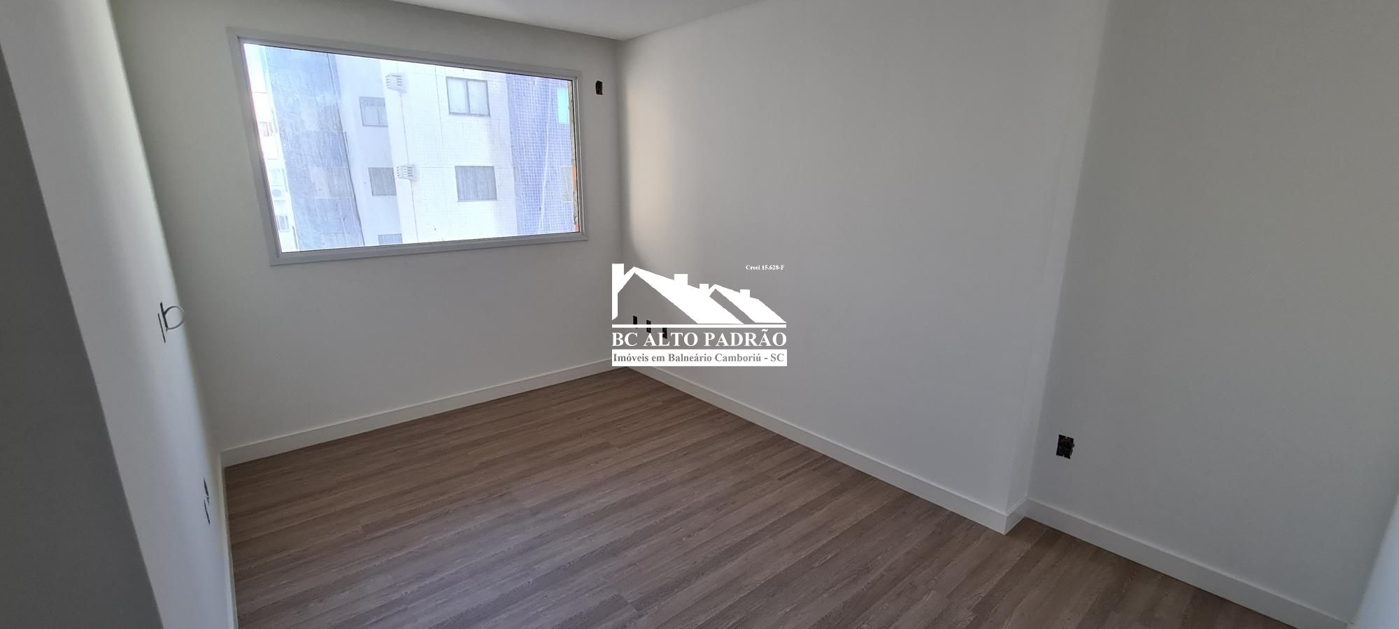 Apartamento à venda com 4 quartos, 221m² - Foto 10