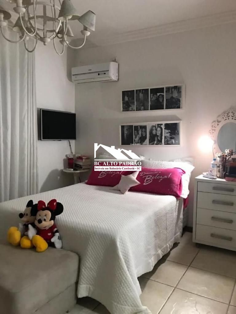 Casa de Condomínio à venda com 3 quartos, 380m² - Foto 14