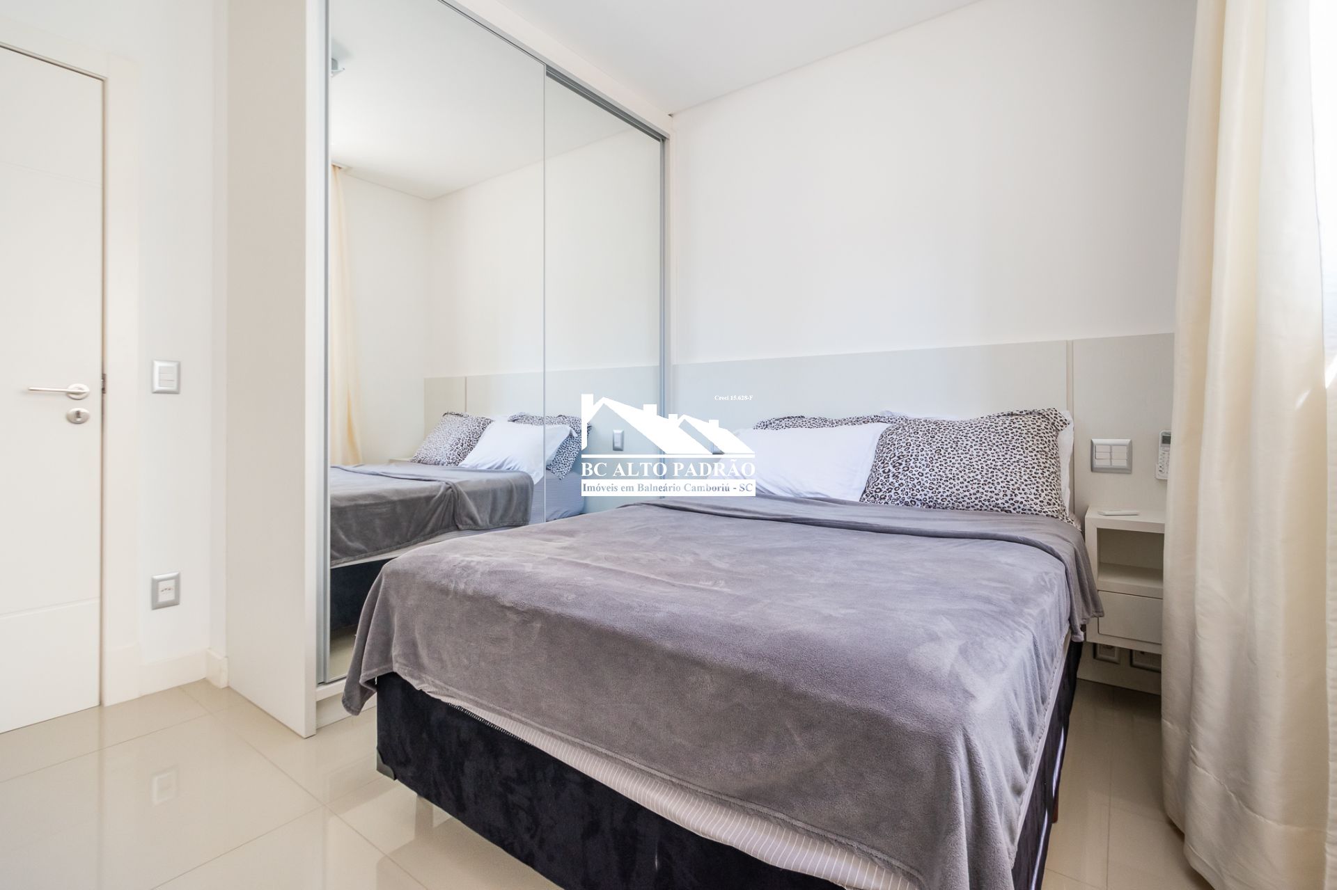 Apartamento à venda com 3 quartos, 125m² - Foto 15