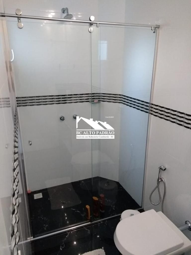 Casa de Condomínio à venda com 4 quartos, 400m² - Foto 19