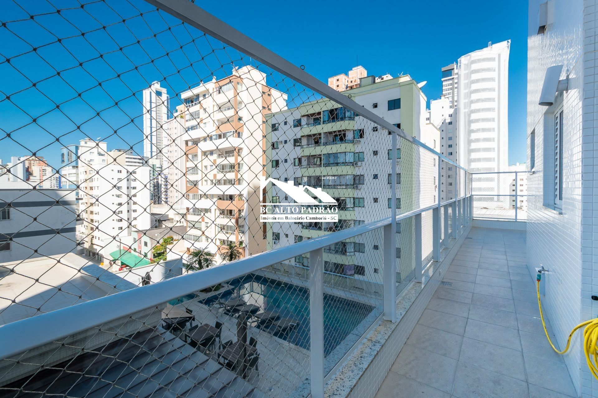 Apartamento à venda com 3 quartos, 182m² - Foto 14