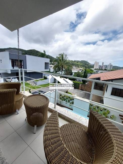 Casa de Condomínio à venda com 4 quartos, 260m² - Foto 40