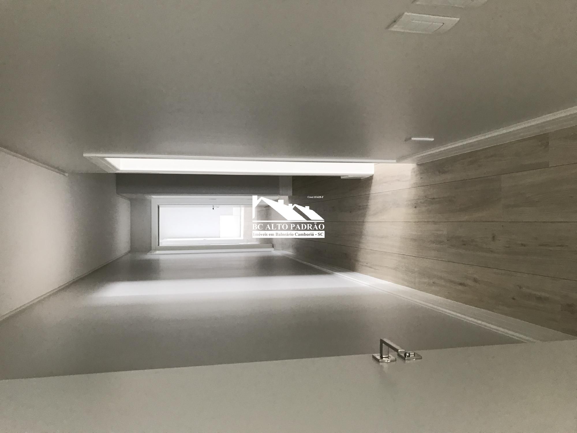 Apartamento à venda com 4 quartos, 237m² - Foto 19