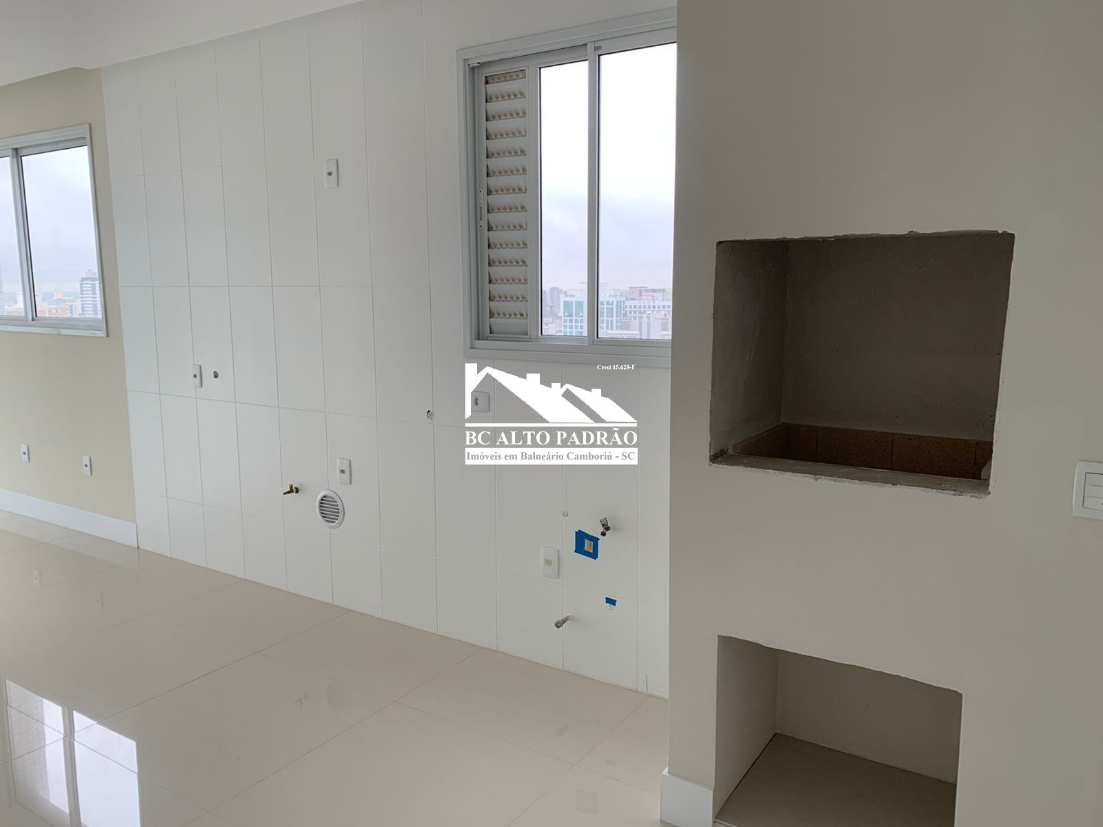 Apartamento à venda com 4 quartos, 165m² - Foto 6