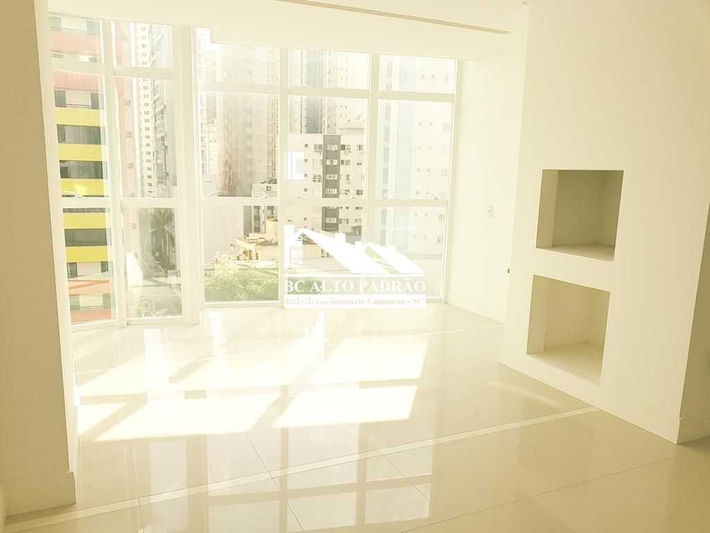 Apartamento à venda com 3 quartos, 131m² - Foto 13