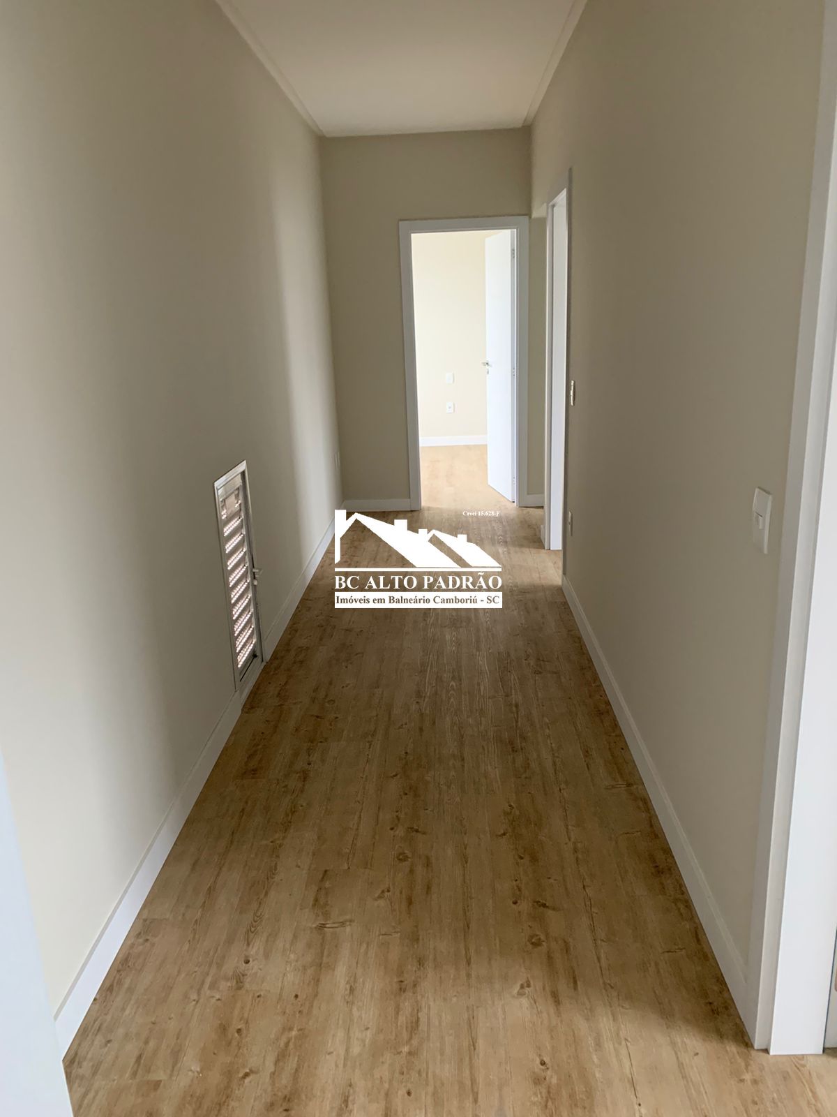 Apartamento à venda com 4 quartos, 165m² - Foto 9