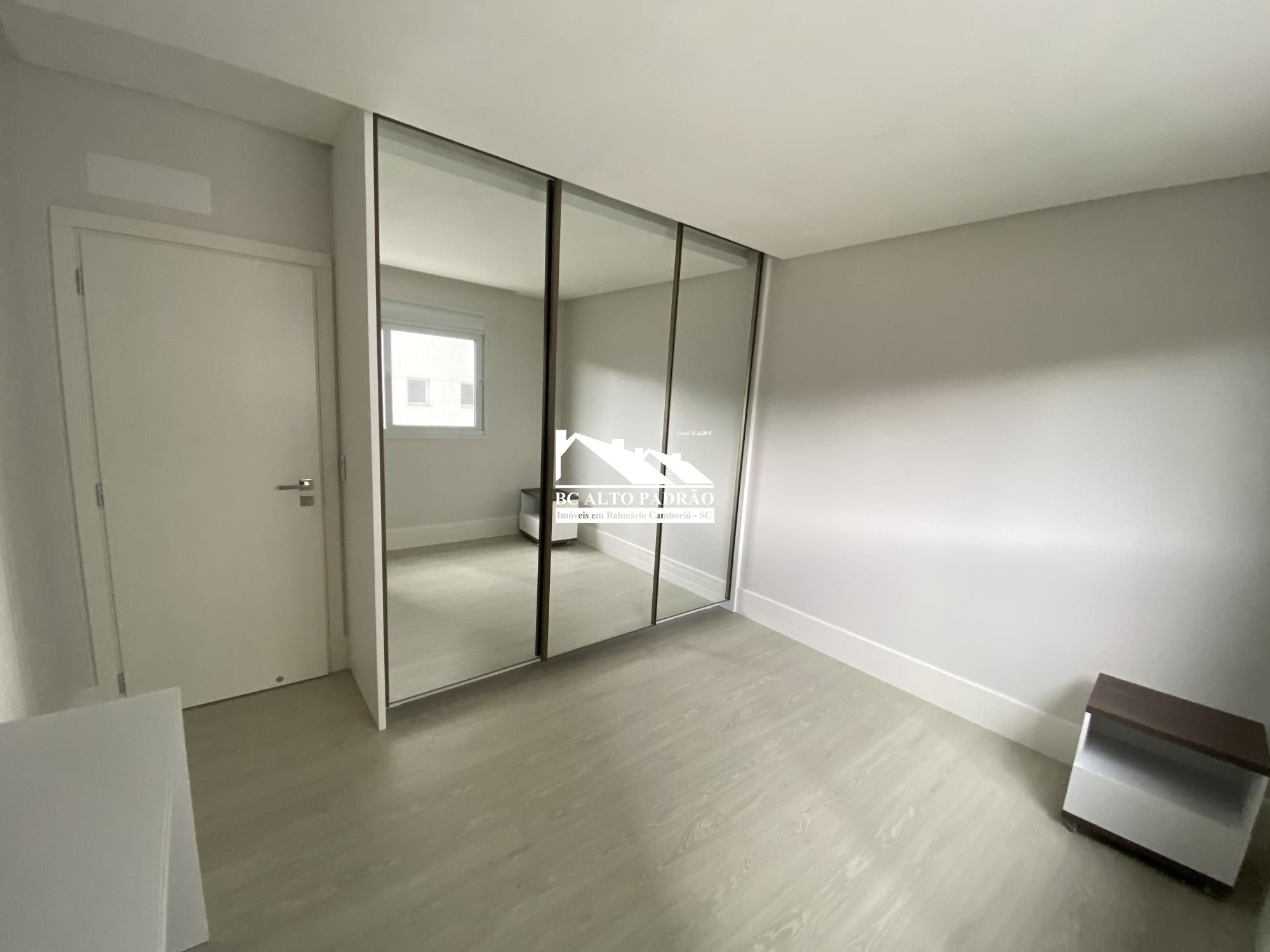 Apartamento à venda com 4 quartos, 237m² - Foto 25