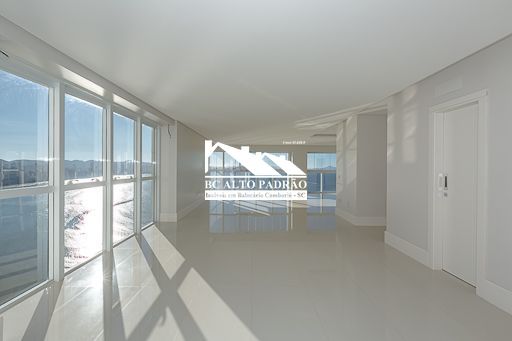 Apartamento à venda com 4 quartos, 237m² - Foto 15