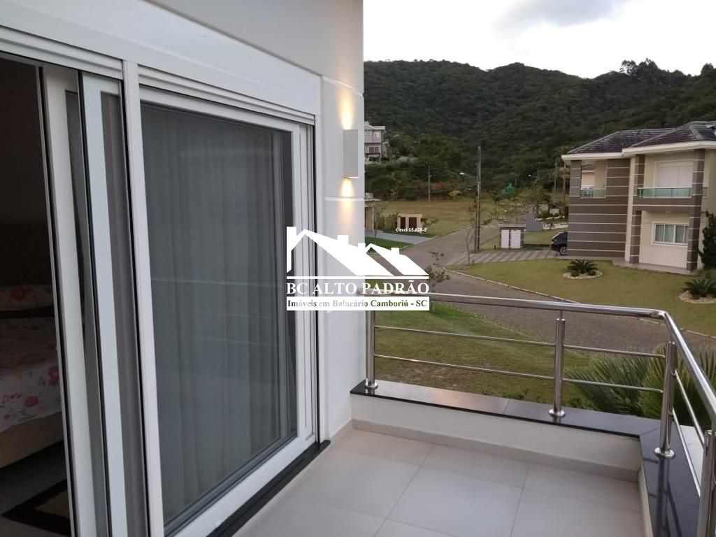 Casa de Condomínio à venda com 4 quartos, 400m² - Foto 43