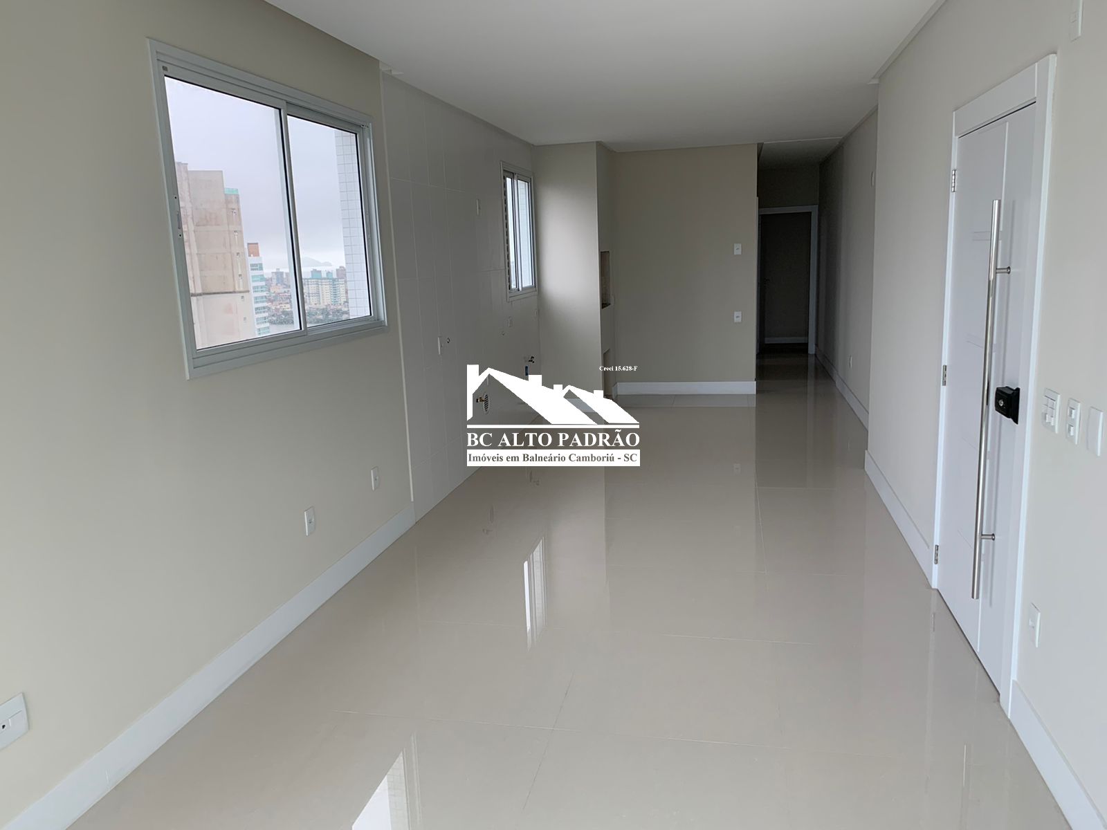 Apartamento à venda com 4 quartos, 165m² - Foto 5