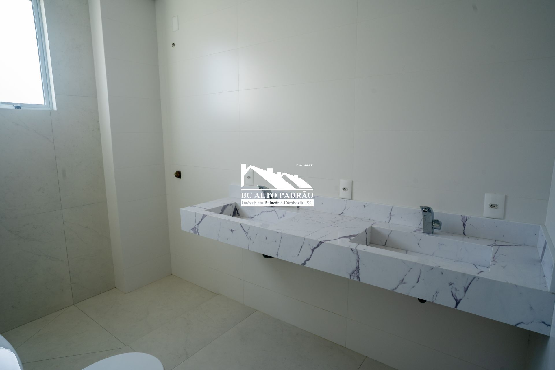 Apartamento à venda com 3 quartos, 143m² - Foto 14