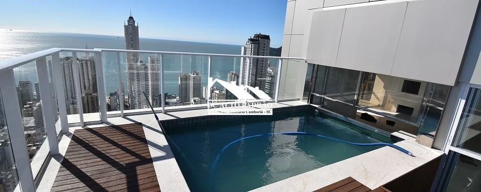 Cobertura à venda com 4 quartos, 334m² - Foto 1