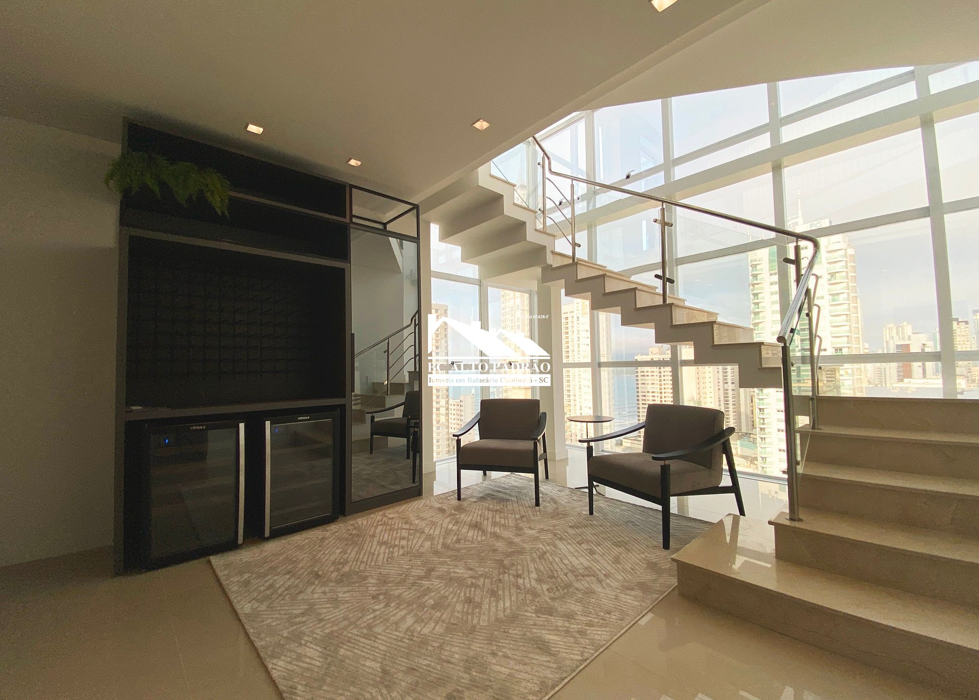 Cobertura, 4 quartos, 240 m² - Foto 1