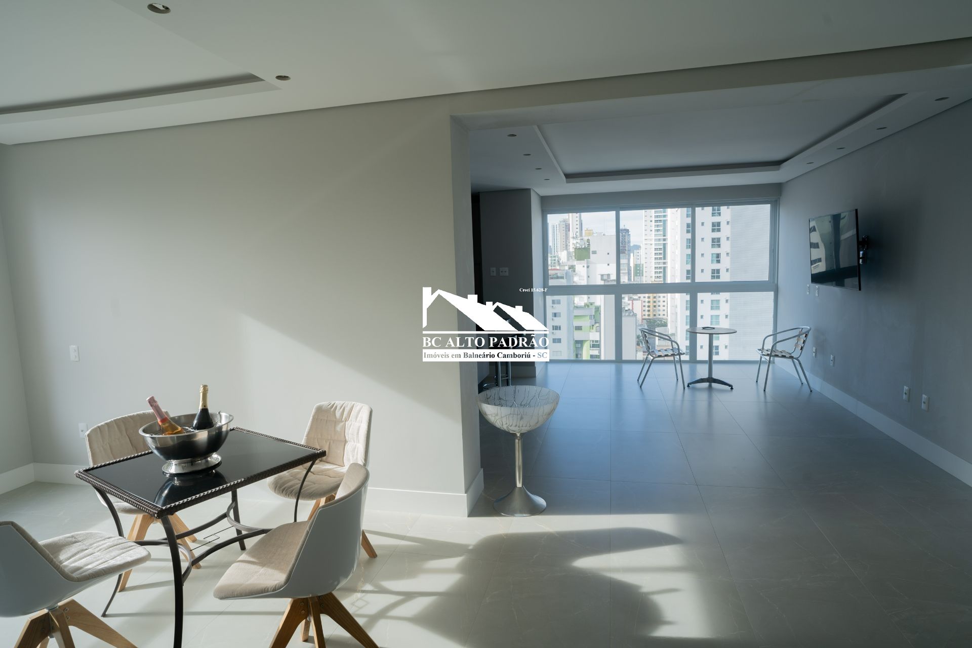 Apartamento, 3 quartos, 143 m² - Foto 4