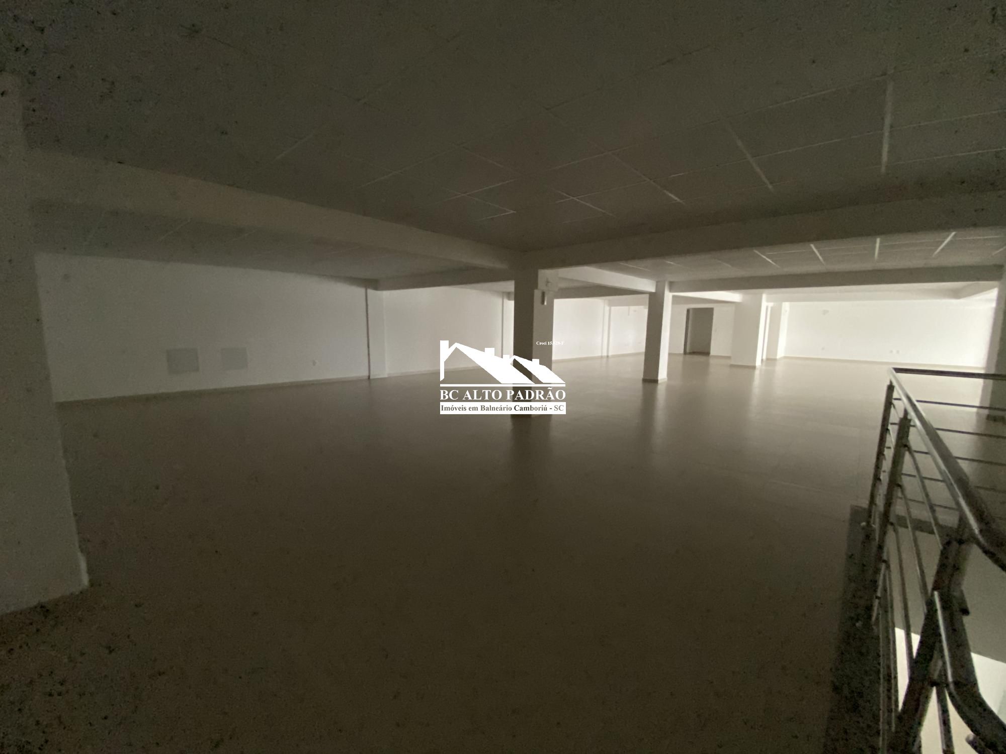 Conjunto Comercial-Sala para alugar com 1 quarto, 596m² - Foto 13