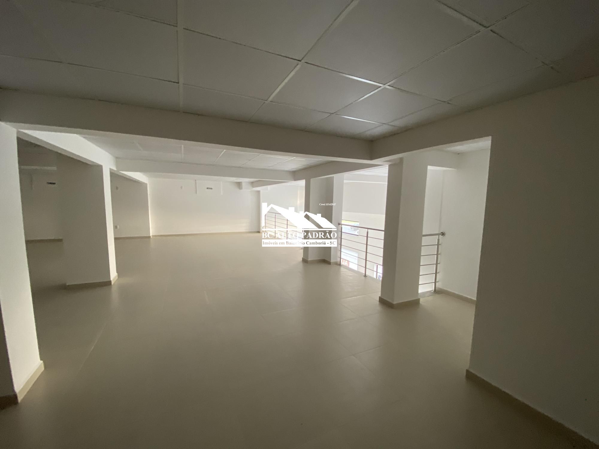 Conjunto Comercial-Sala para alugar com 1 quarto, 596m² - Foto 3