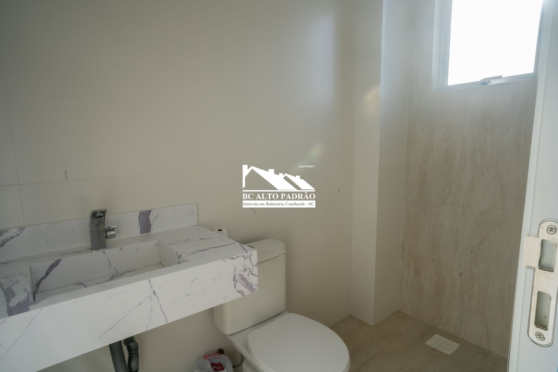 Apartamento à venda com 3 quartos, 143m² - Foto 16