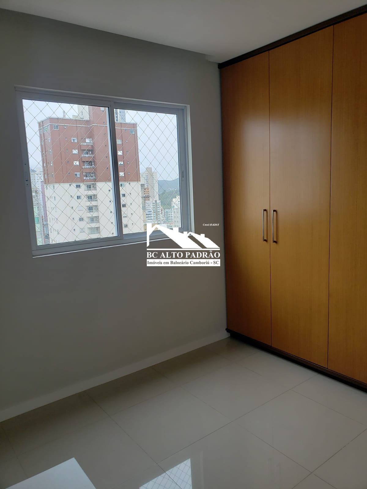 Apartamento à venda com 4 quartos, 143m² - Foto 12