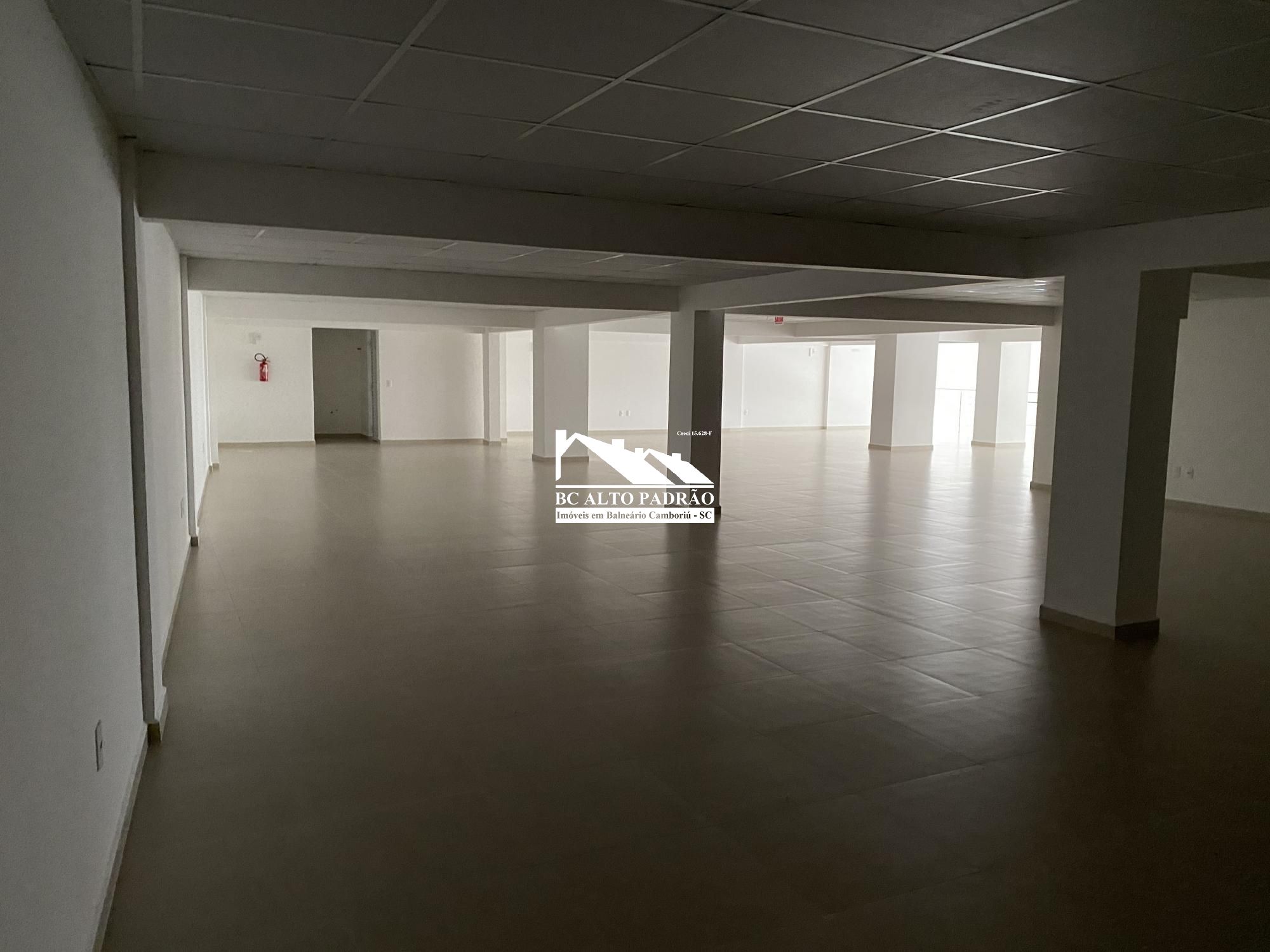 Conjunto Comercial-Sala para alugar com 1 quarto, 596m² - Foto 14