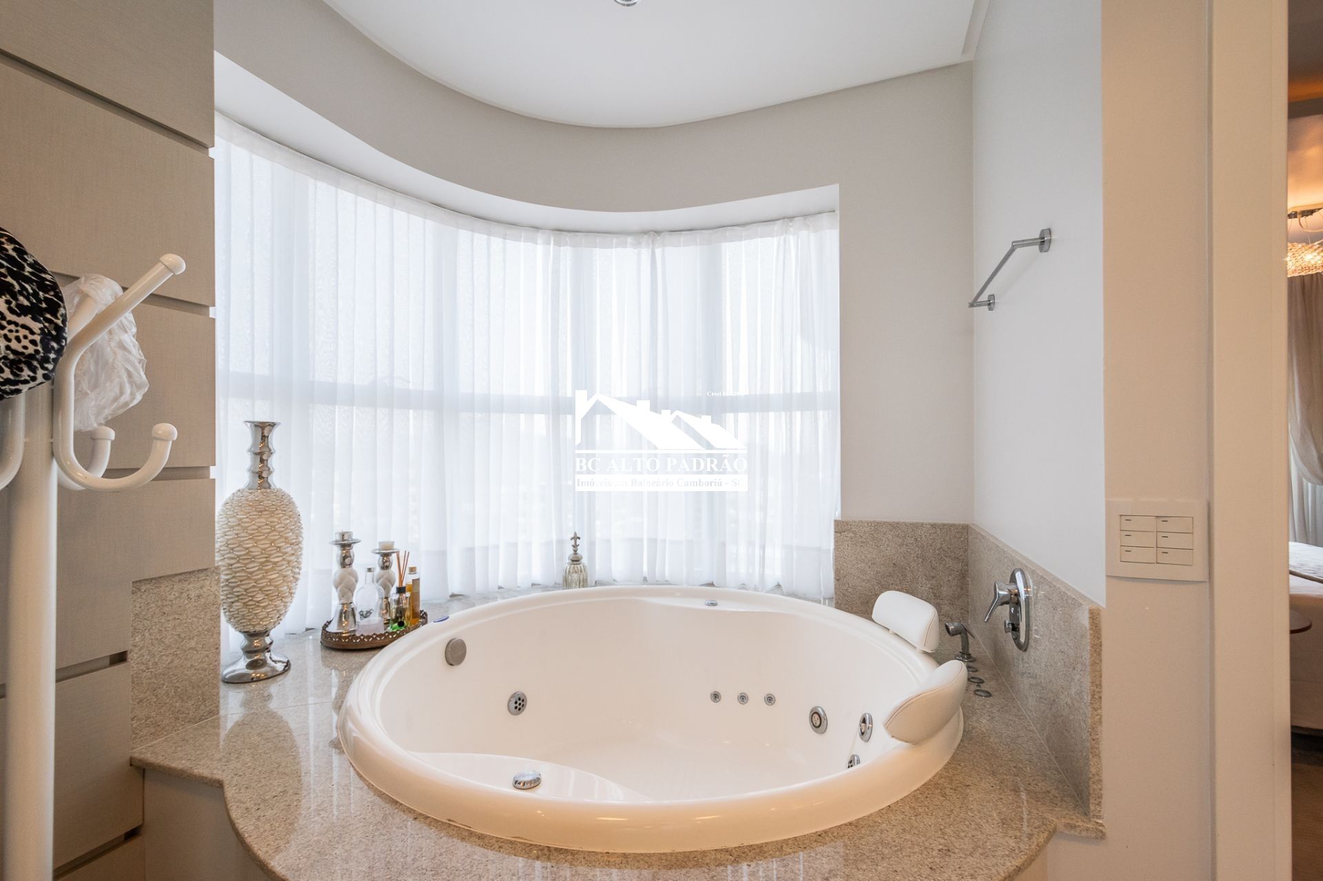Apartamento, 4 quartos, 237 m² - Foto 53