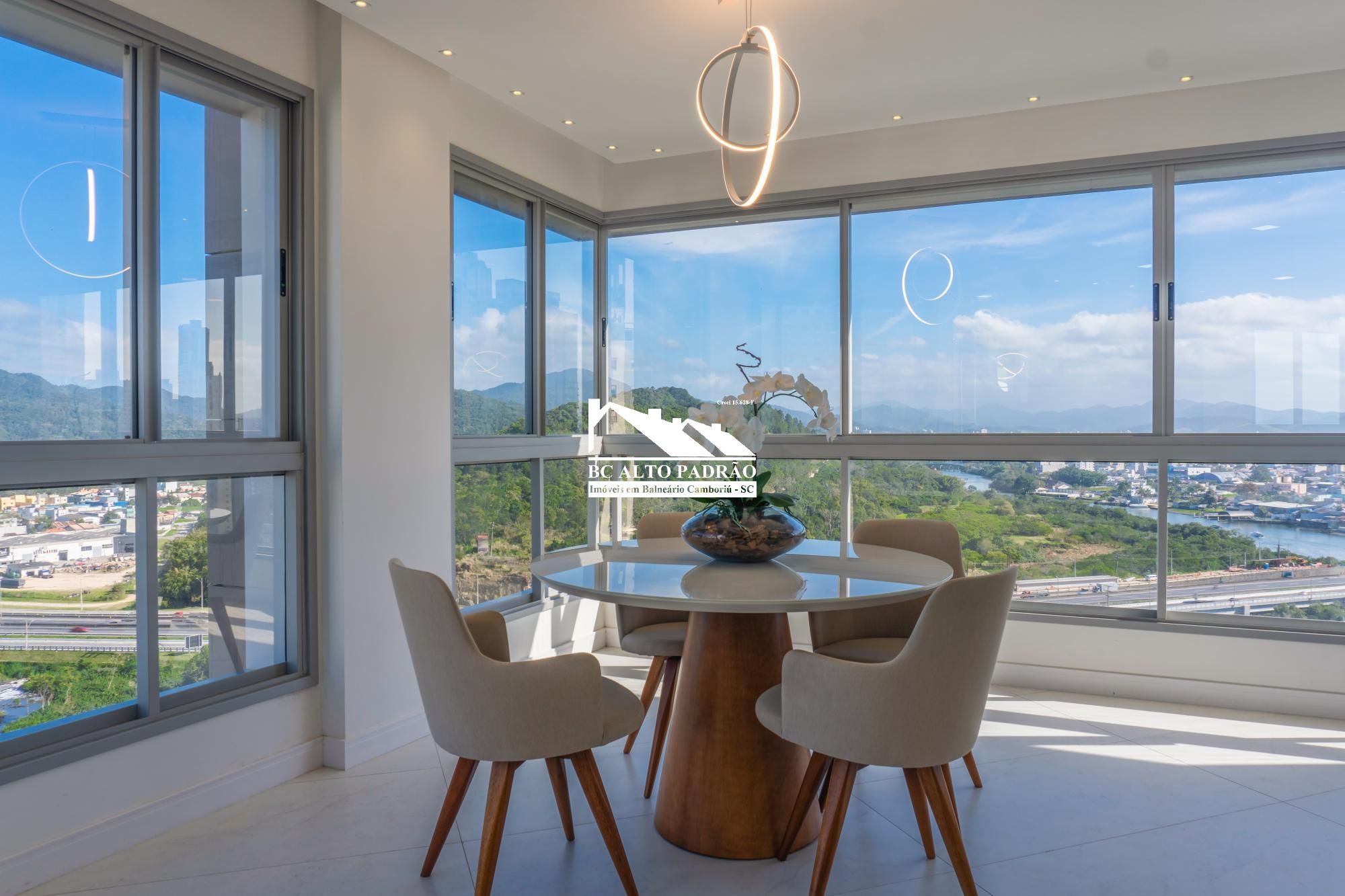 Apartamento, 4 quartos, 155 m² - Foto 2