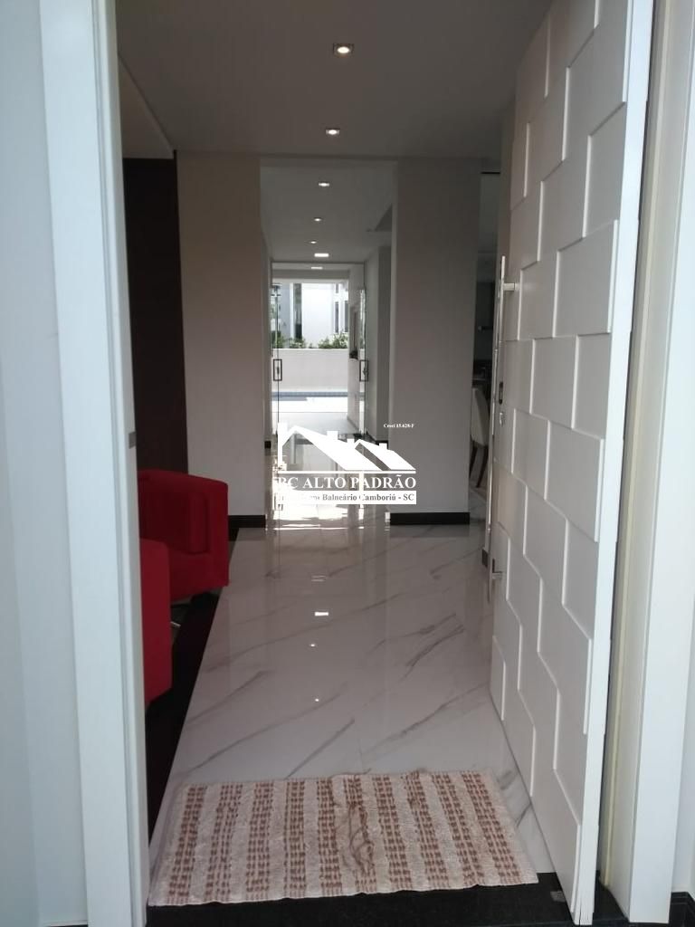 Casa de Condomínio à venda com 4 quartos, 400m² - Foto 18