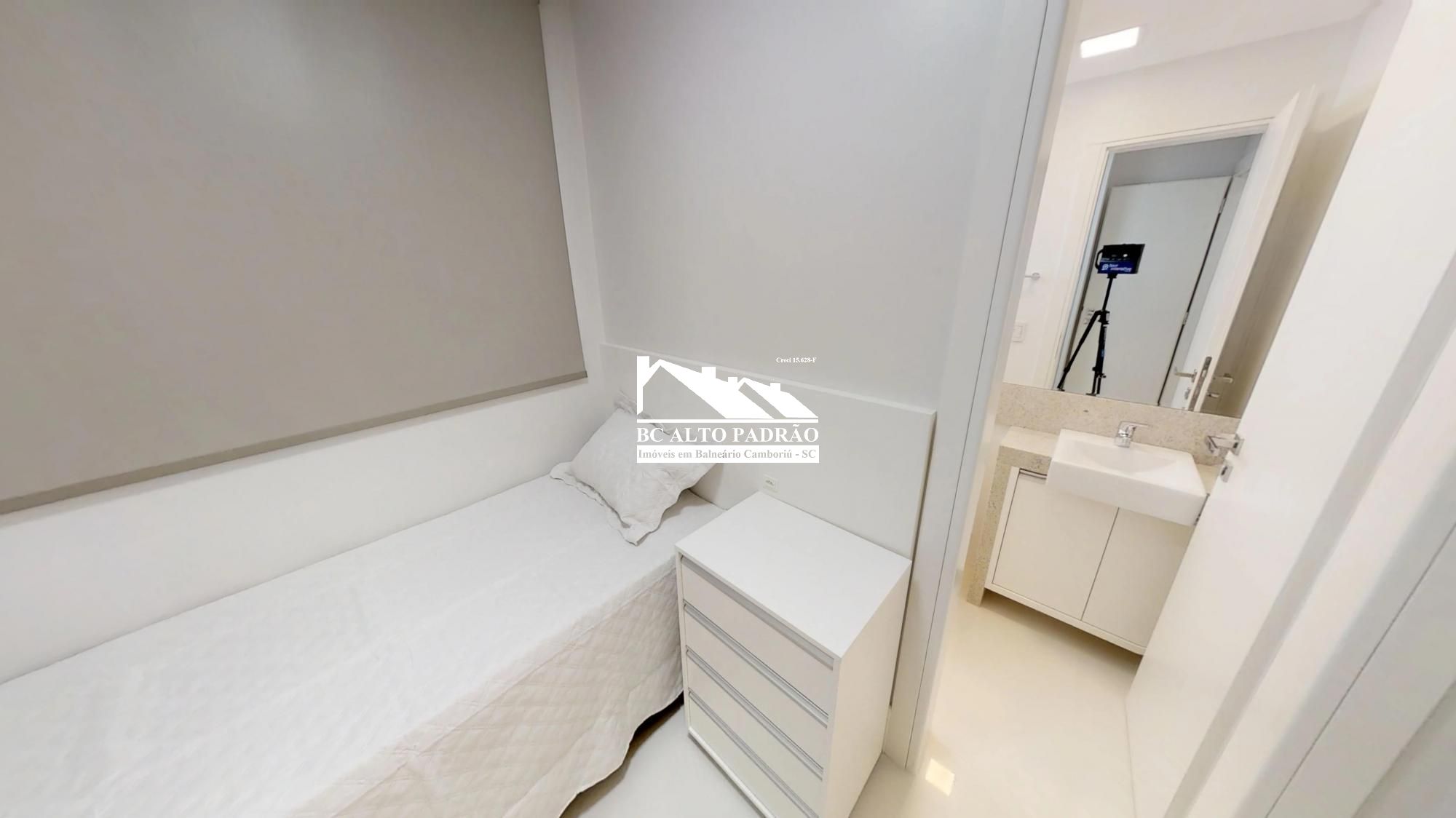 Apartamento à venda com 4 quartos, 237m² - Foto 14