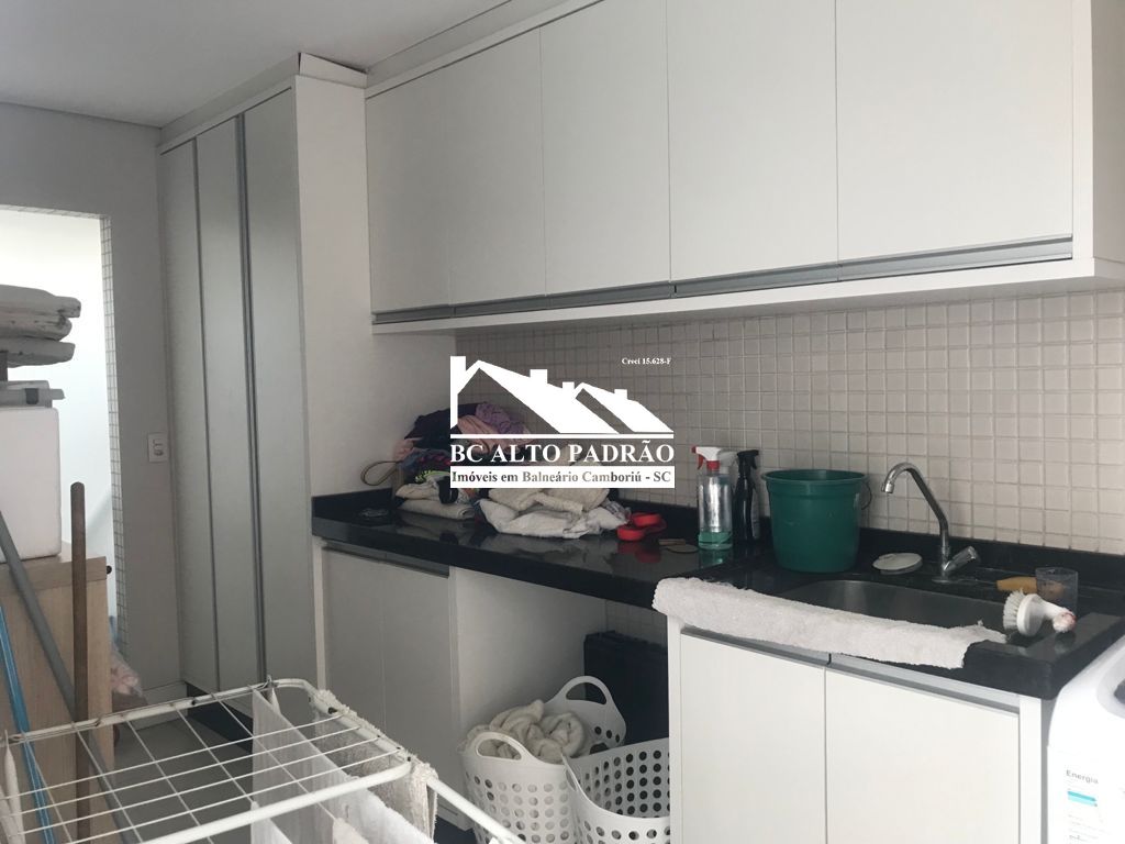 Apartamento à venda com 3 quartos, 213m² - Foto 15