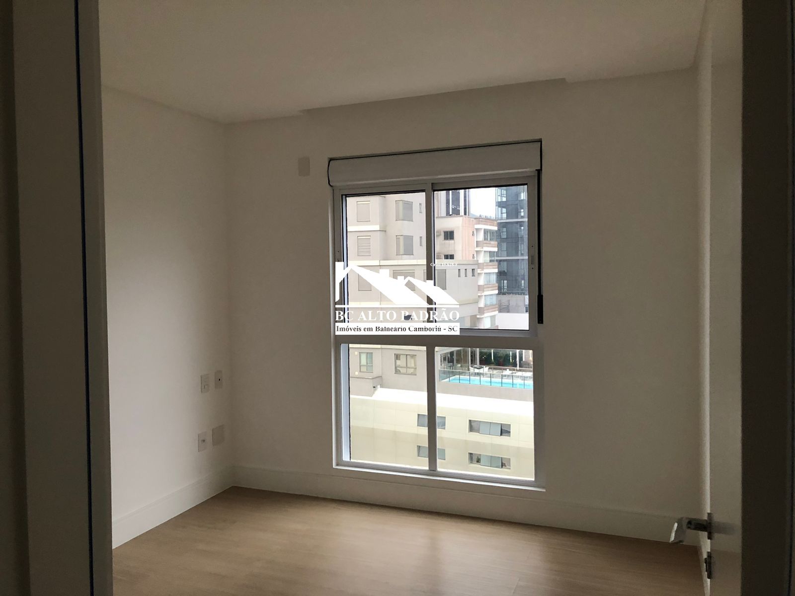 Apartamento à venda com 4 quartos, 153m² - Foto 27