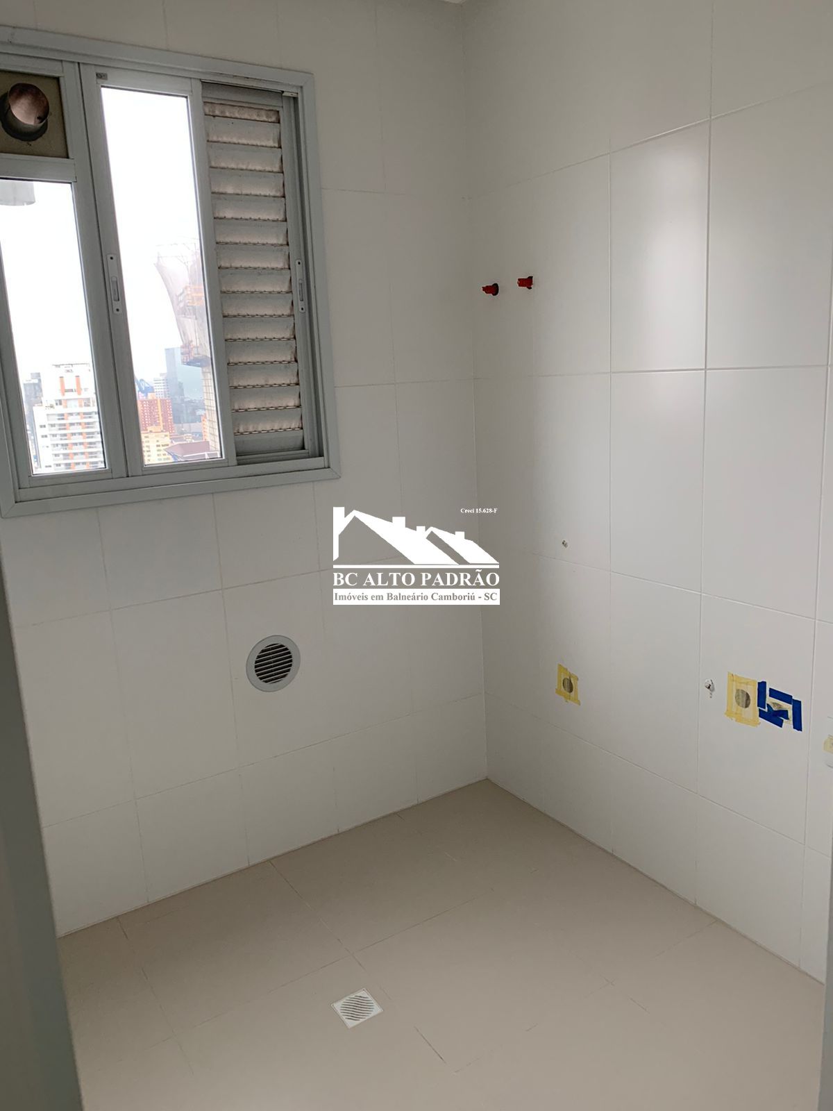 Apartamento à venda com 4 quartos, 165m² - Foto 7