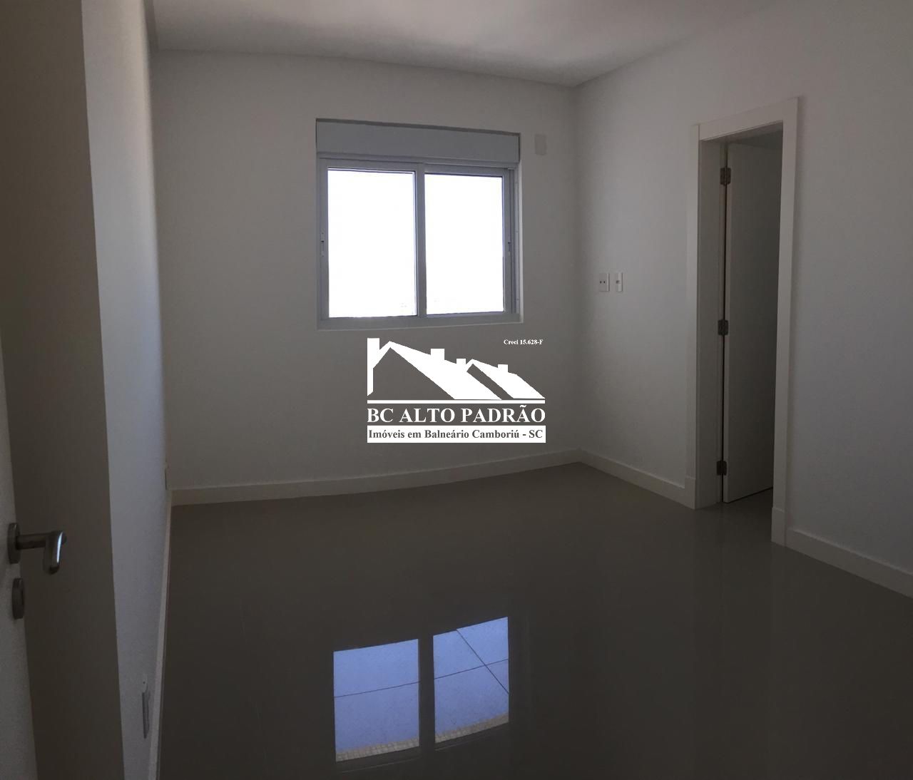 Apartamento à venda com 3 quartos, 128m² - Foto 5