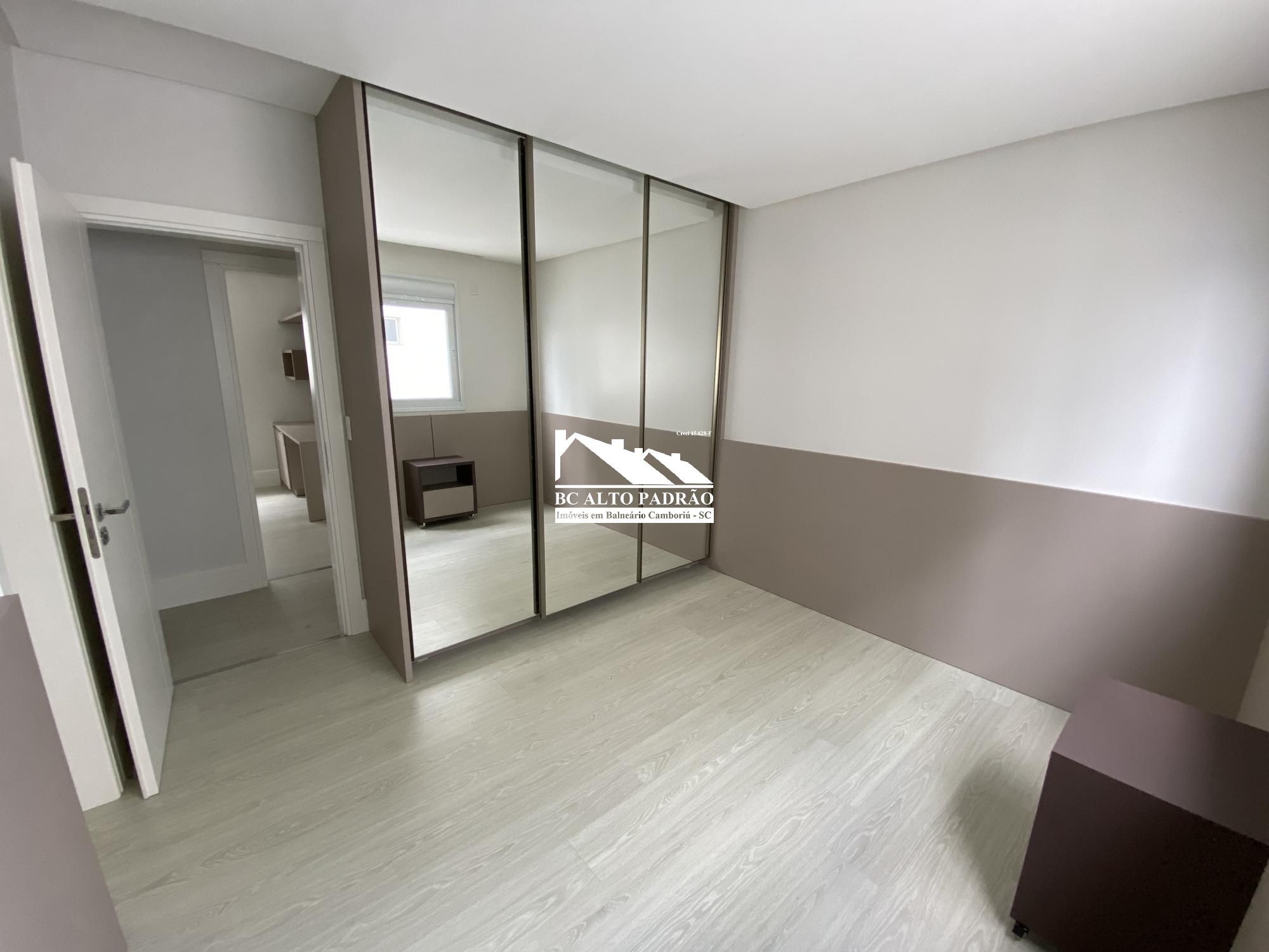 Apartamento à venda com 4 quartos, 237m² - Foto 19