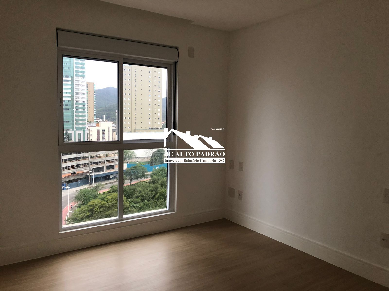 Apartamento à venda com 4 quartos, 153m² - Foto 25