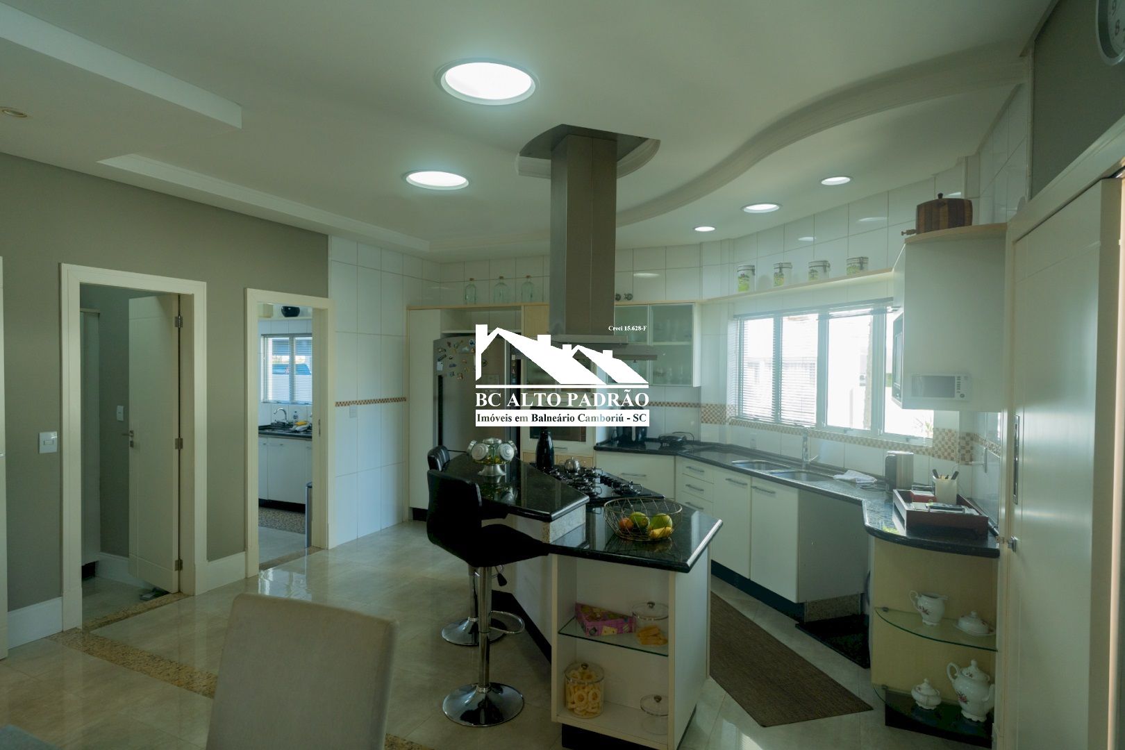 Casa, 4 quartos, 381 m² - Foto 4