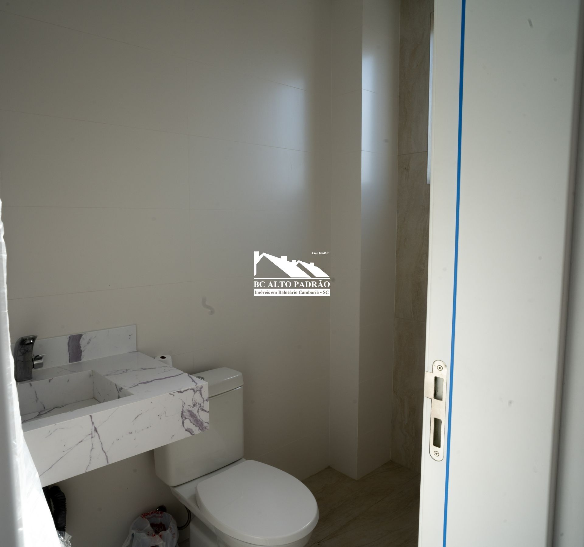 Apartamento à venda com 3 quartos, 143m² - Foto 10