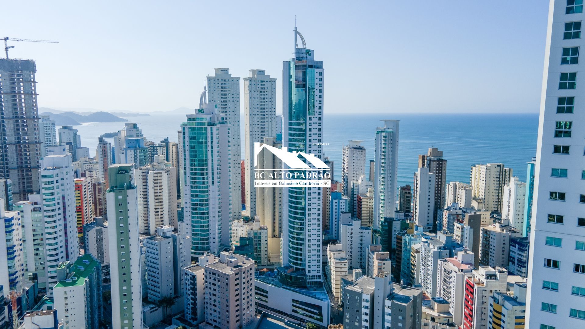 Apartamento, 3 quartos, 212 m² - Foto 1