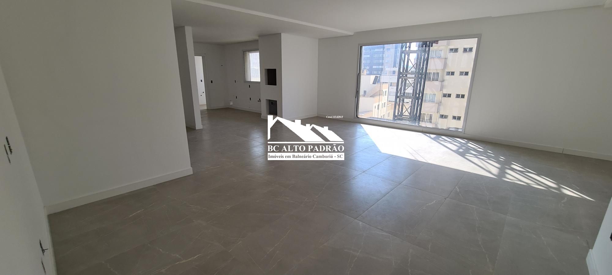 Apartamento à venda com 4 quartos, 221m² - Foto 15