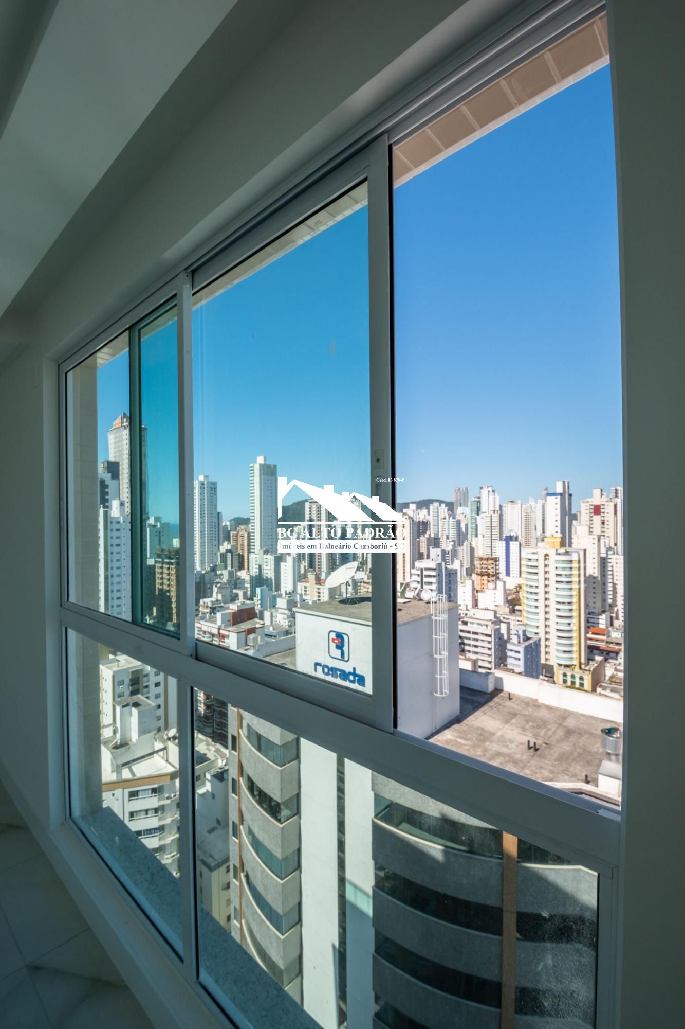 Apartamento à venda com 4 quartos, 226m² - Foto 11