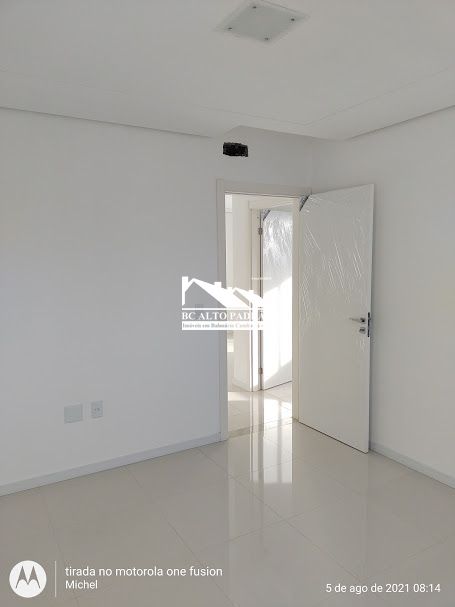 Apartamento à venda com 2 quartos, 89m² - Foto 13