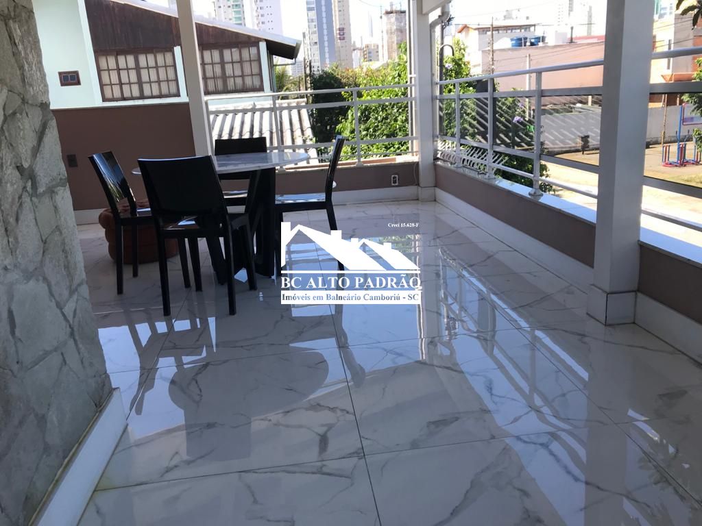 Casa à venda com 2 quartos, 350m² - Foto 19