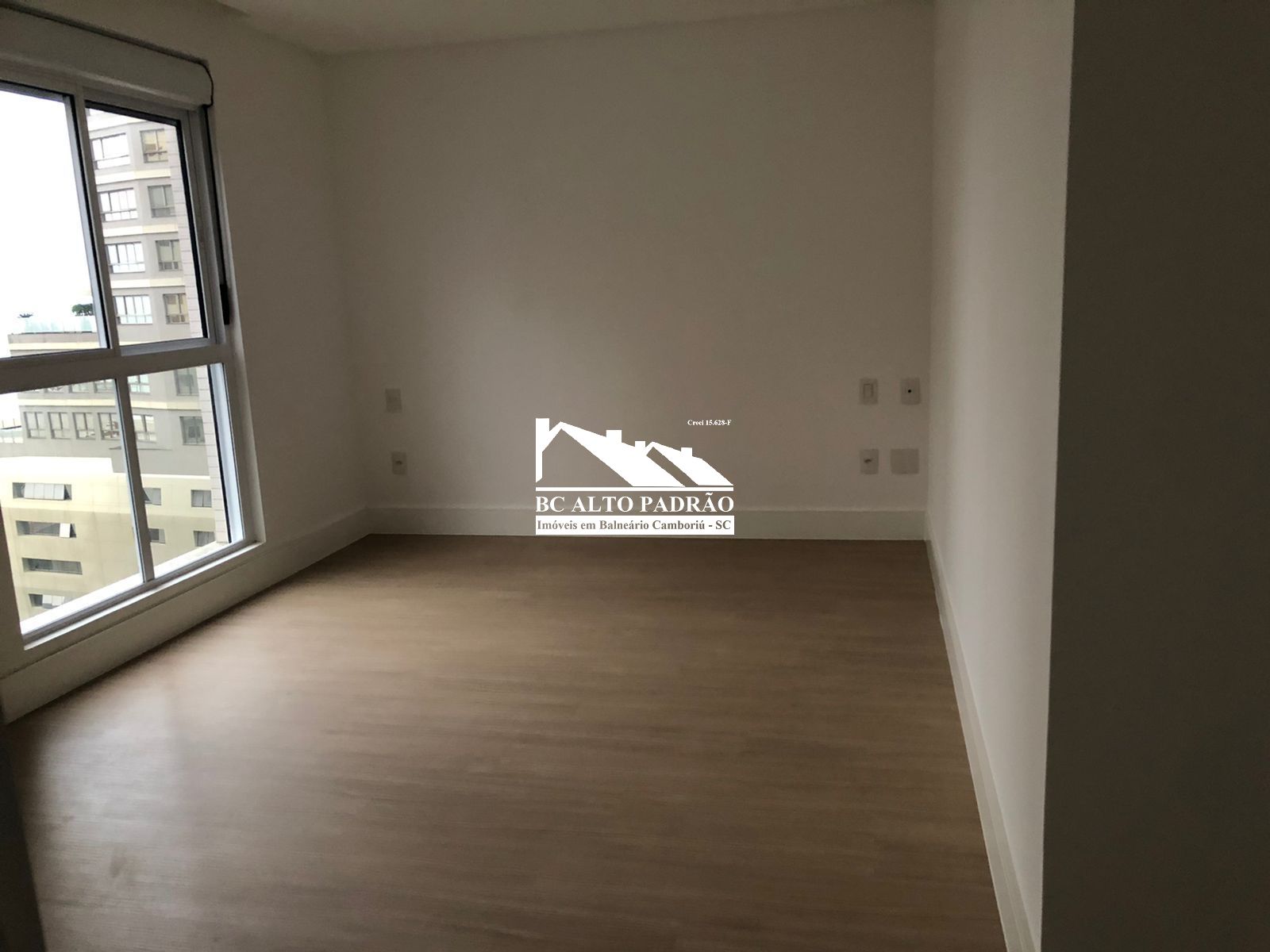 Apartamento à venda com 4 quartos, 153m² - Foto 35