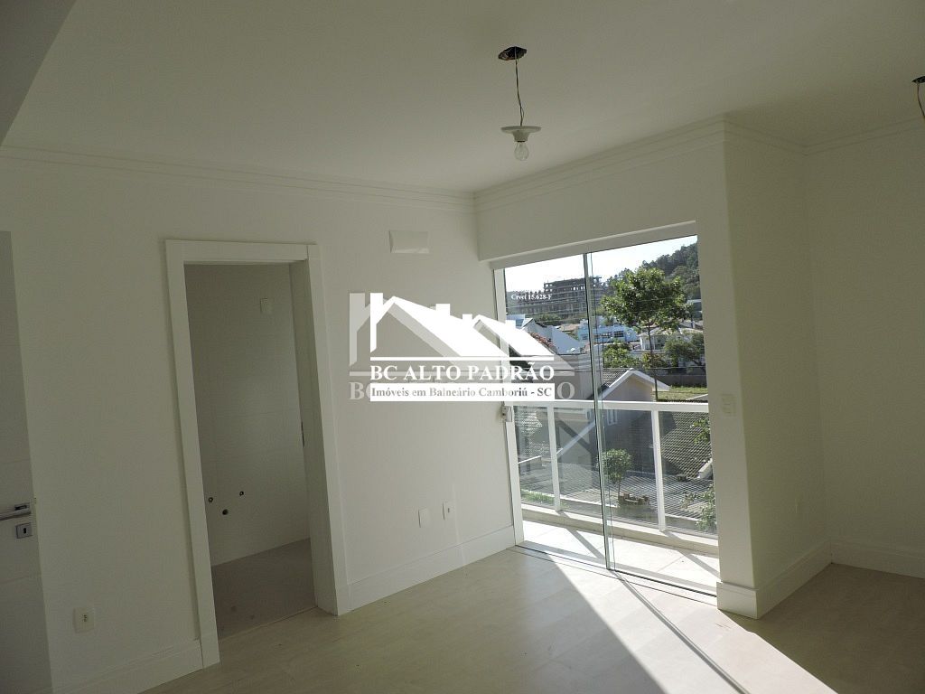 Sobrado à venda com 3 quartos, 175m² - Foto 3