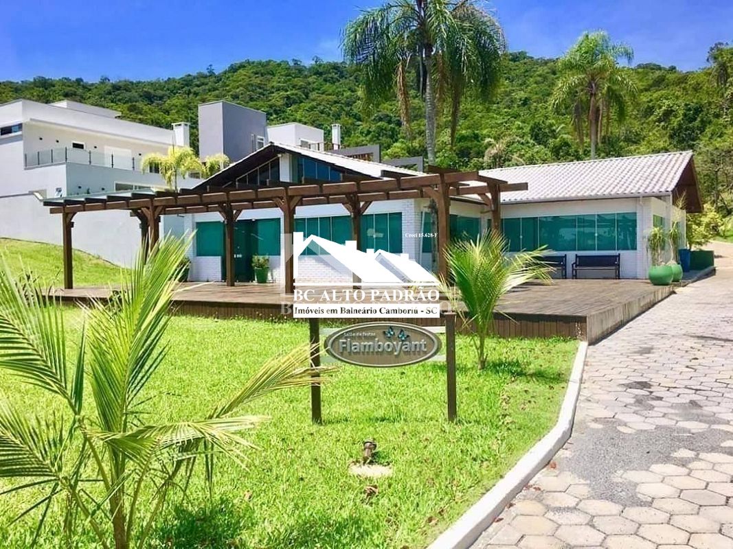 Casa de Condomínio à venda com 4 quartos, 232m² - Foto 31