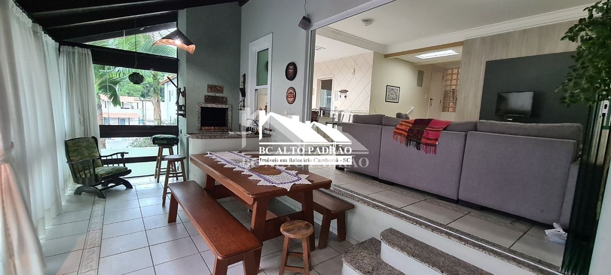 Casa de Condomínio à venda com 4 quartos, 245m² - Foto 13