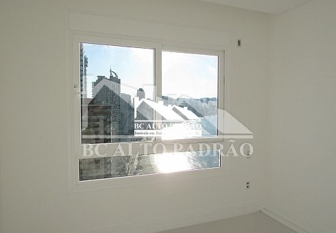 Apartamento à venda com 3 quartos, 151m² - Foto 31