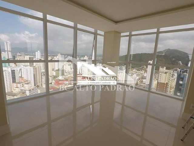 Apartamento à venda com 4 quartos, 145m² - Foto 1