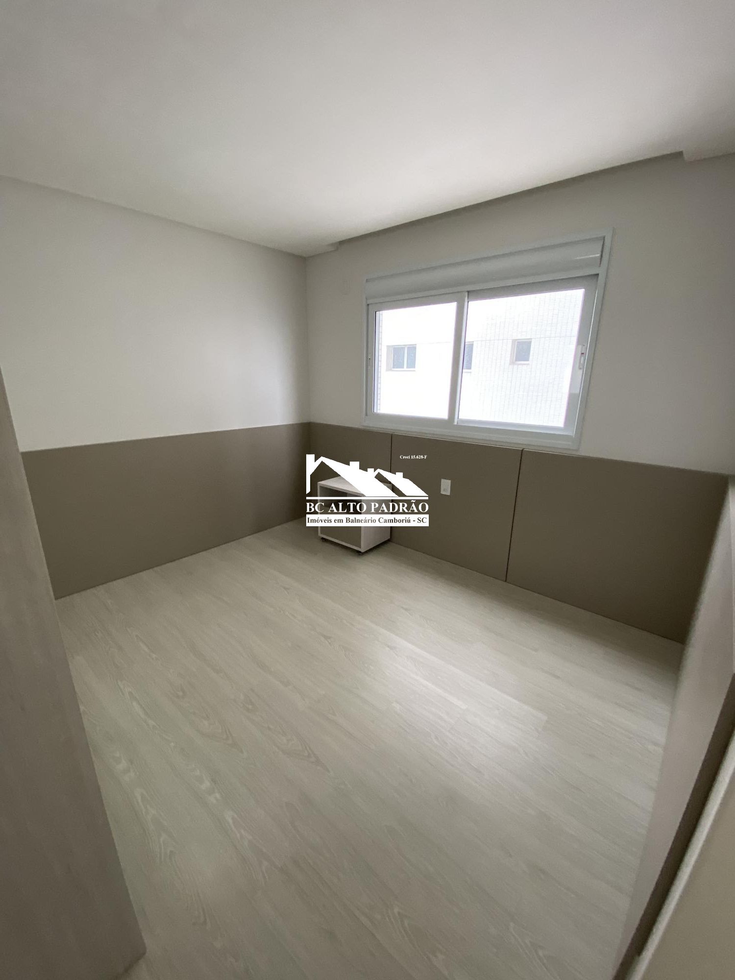 Apartamento à venda com 4 quartos, 237m² - Foto 19