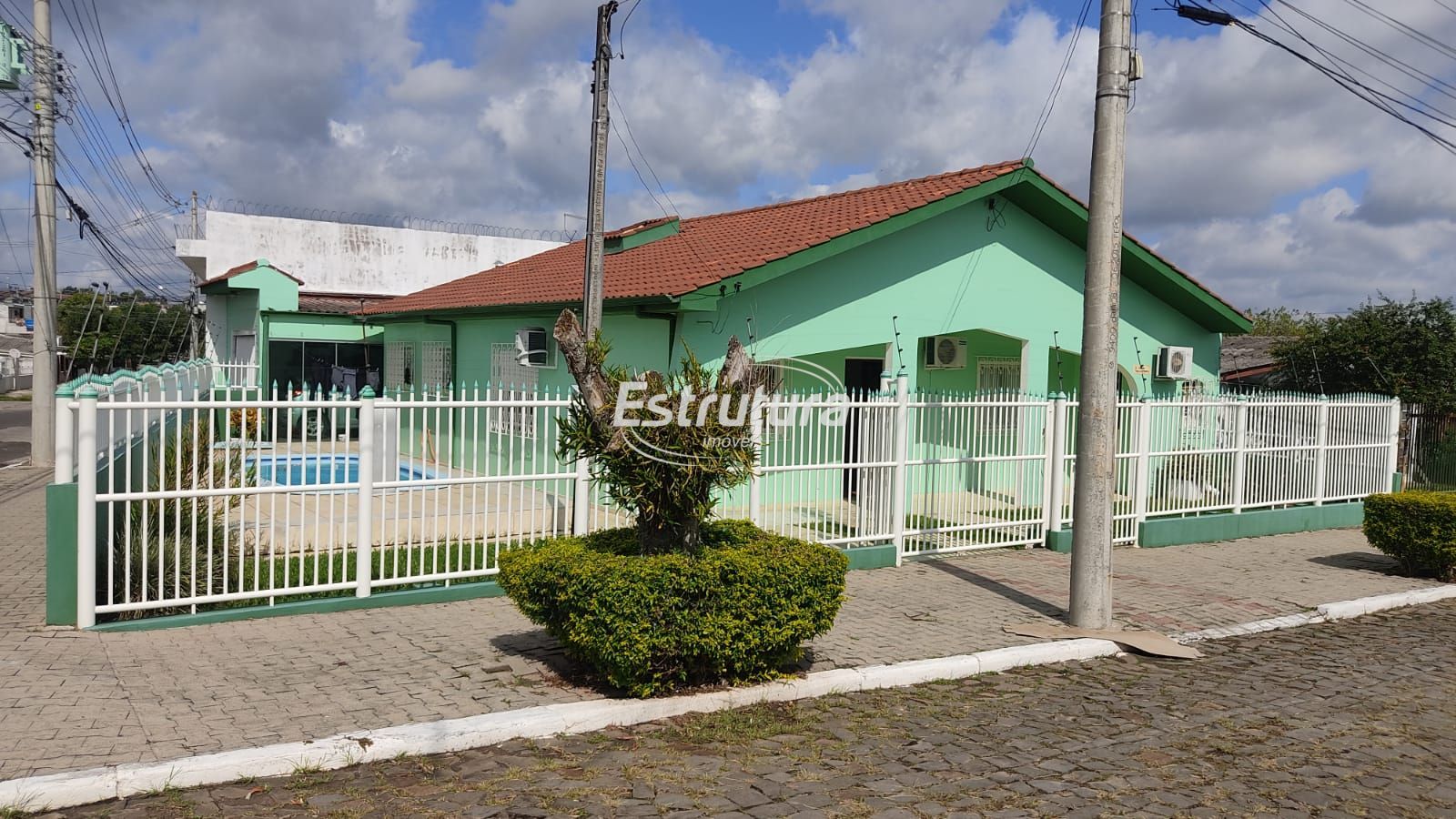 Casa  venda  no Tancredo Neves - Santa Maria, RS. Imveis